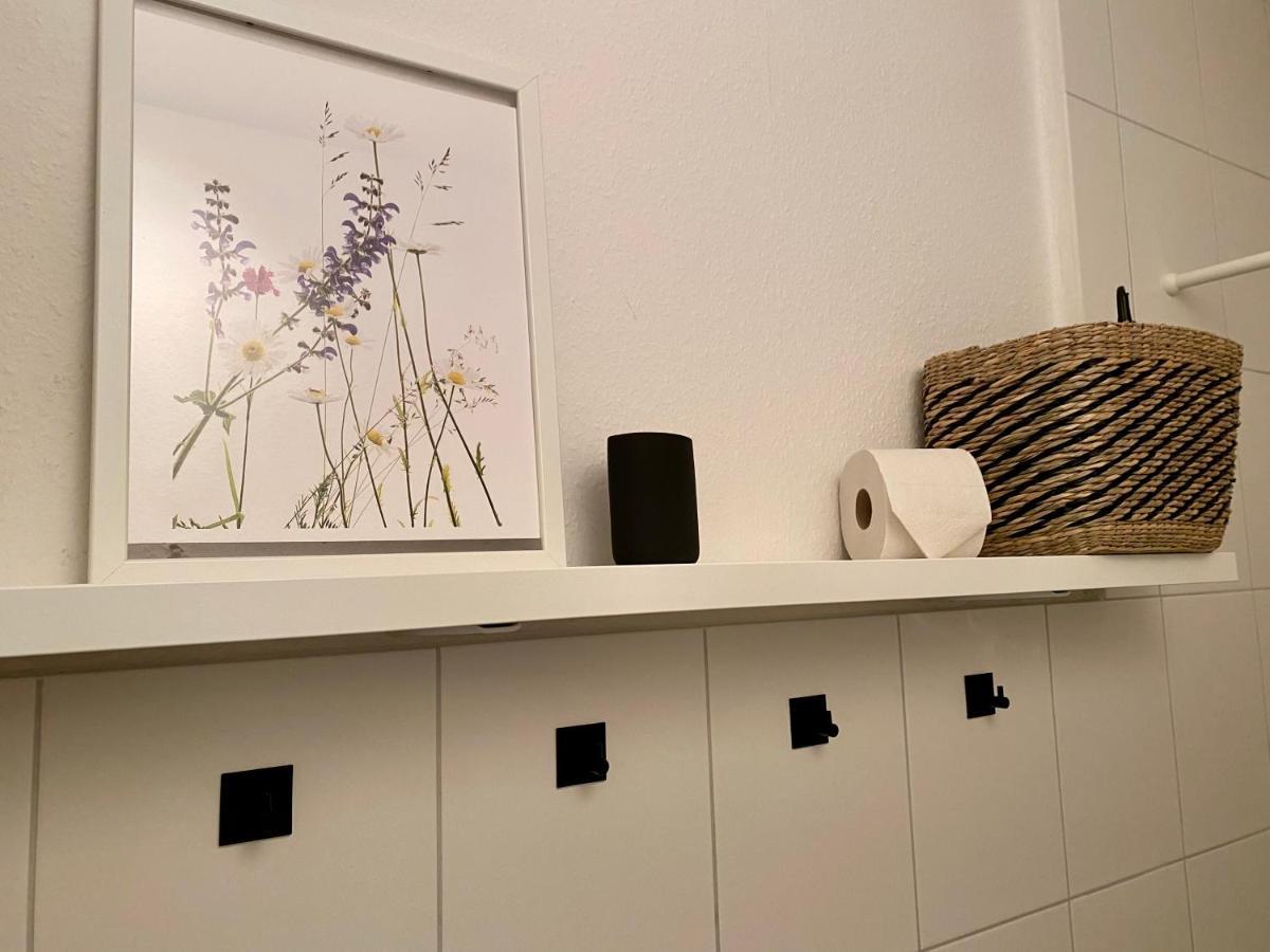 Zentrumsnahe Schoene Altbauwohnung Bis 4 Personen เฟลนส์บวร์ก ภายนอก รูปภาพ